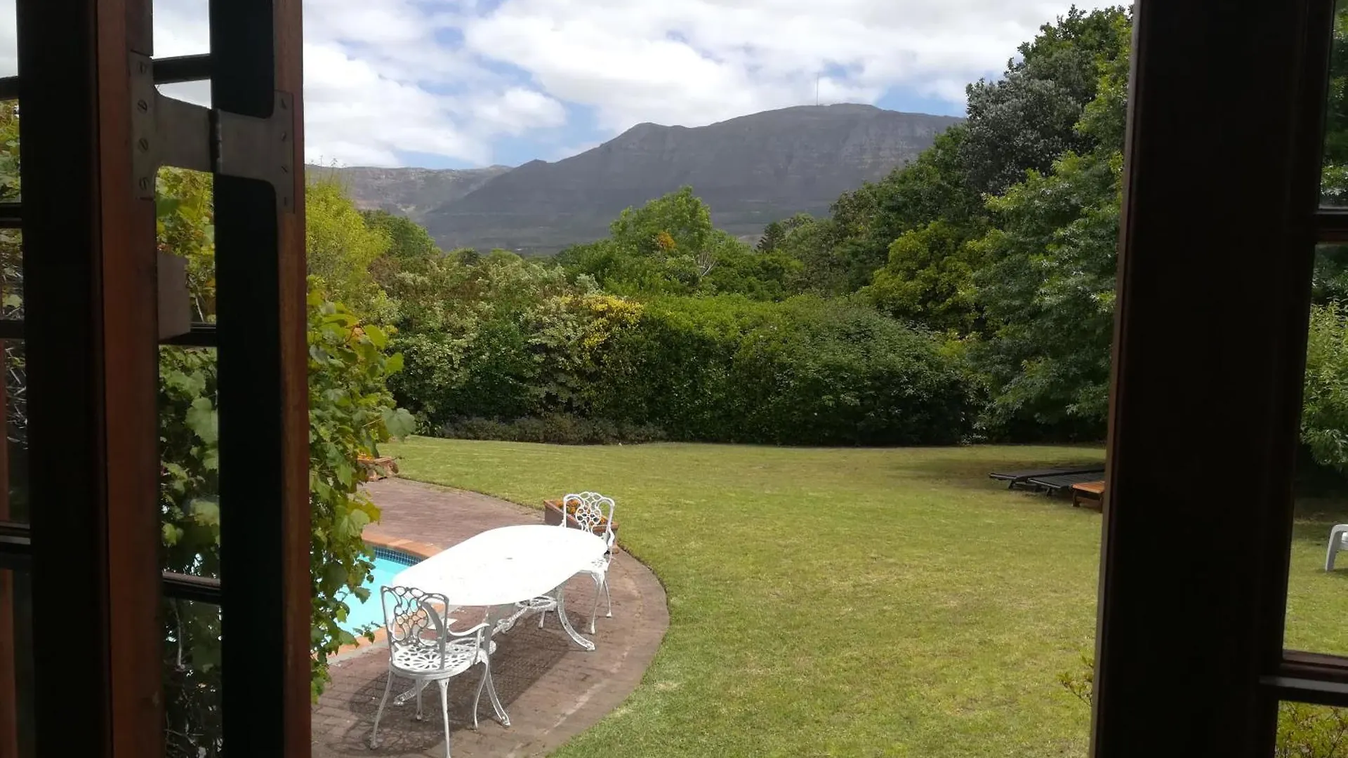 Bed and Breakfast Le Petit Vignoble Ciudad del Cabo 2*,